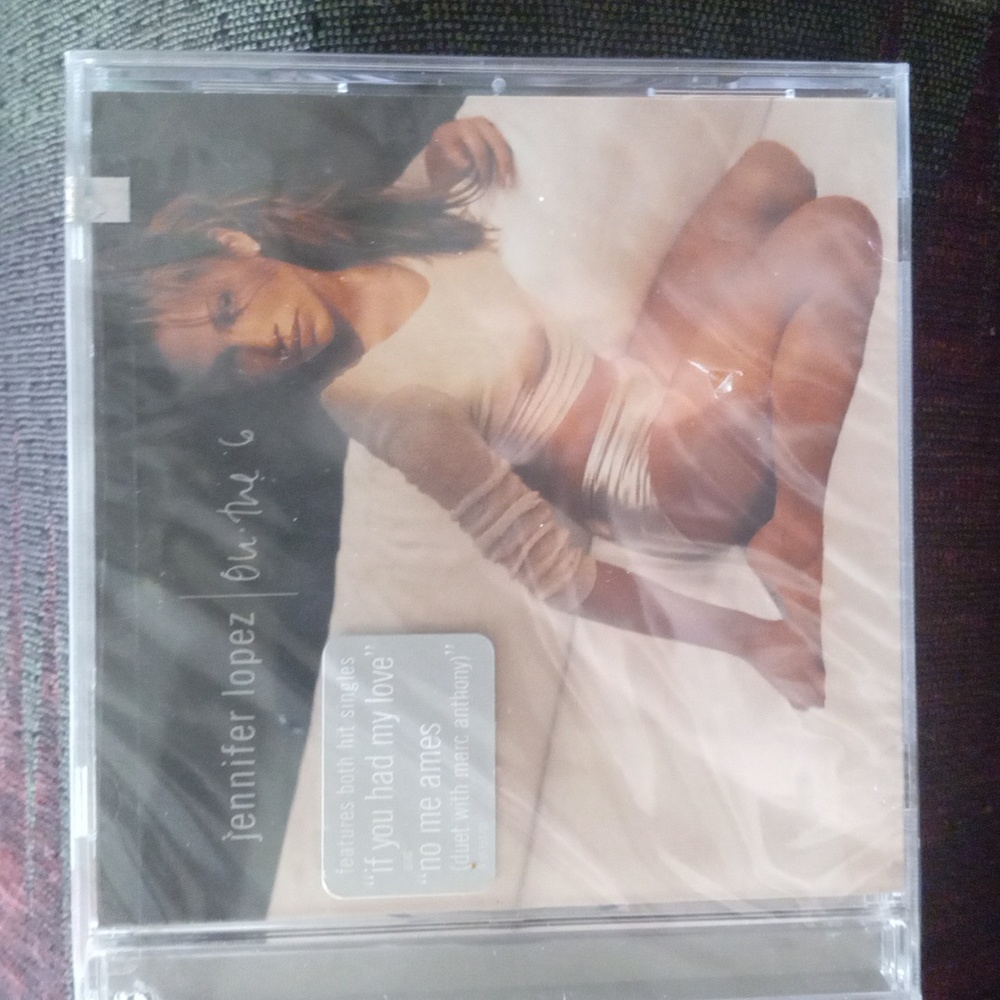 Brand New Jennifer Lopez On The 6 CD